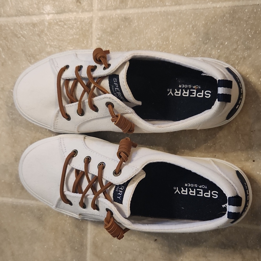 Sperry shoes size 7.5 white excellent condition